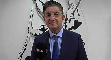 Yaylada vadiye atılan torbalarca çöp zorlu şartlarda toplandı