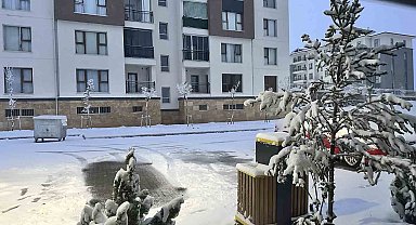 Yoğun kar nedeniyle Elazığ'da eğitime ara verildi