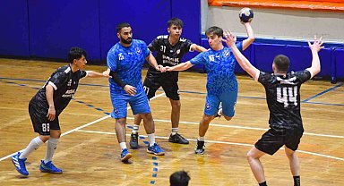 Yunusemre Aydın'dan lider döndü: 33-39