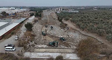 Zeytinli Çayı'nda ıslah çalışması yapılıyor