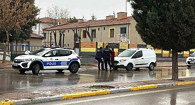 17 yaşındaki ehliyetsiz sürücü kovalamacayla yakalandı