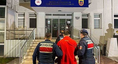 22 yıl kesinleşmiş hapis cezasıyla aranan zanlı jandarmadan kaçamadı