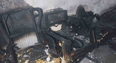 3 katlı binanın ikinci katı alev alev yandı, mahsur kalan bir kişi dumandan etkilendi