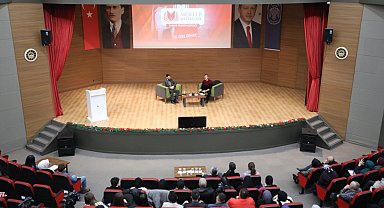 'Mektep Melikgazi'de ilk konferans gerçekleştirildi