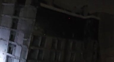 6 katlı hastanenin devasa bloku kağıt gibi yerle bir oldu