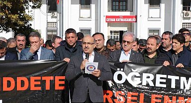 Adana'da öğrenciyi uyaran okul müdürü veli tarafından darp edildi