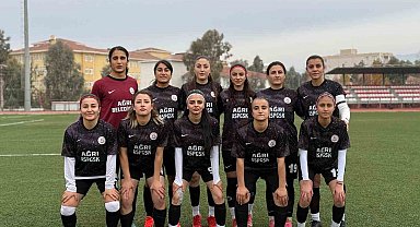 Ağrı Kadın Futbol Takımı, Silopi deplasmanından 2-2'lik beraberlikle döndü
