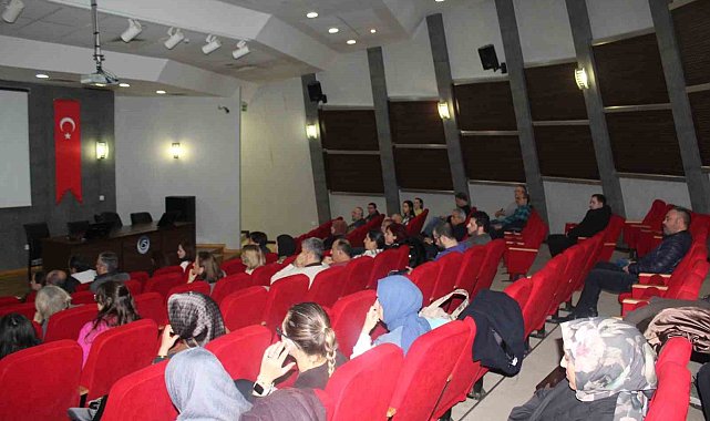 Aile hekimlerine akıllı ilaç ve akıllı laboratuvar eğitimi verildi