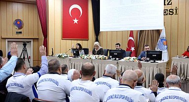 Akdeniz'in meclis üyelerinden spora ve sporculara formalı destek