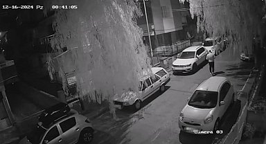 Alacağını tahsil edemeyince otomobilini kurşunladı