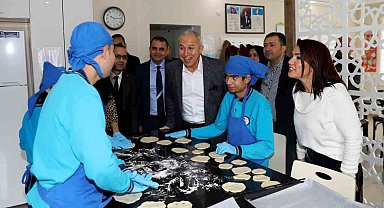 Alanya'da engelli öğrencilere belediyede staj imkanı