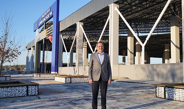 Altınova Kapalı Pazaryeri'ne son dokunuşlar