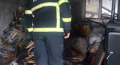 Altınözü'nde okulun kazan dairesinde yangın çıktı