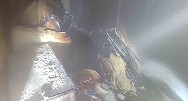 Apartman çatısında yangın