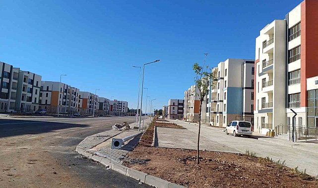 Araban'da 306 sosyal konutun anahtar teslimine başlandı