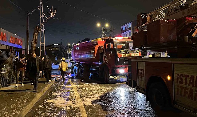 Arnavutköy'de korkutan iş yeri yangını: Alevler kameraya anbean yansıdı