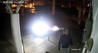 Aydınlatma sistemine çomak sokup, kamu malını bozdular