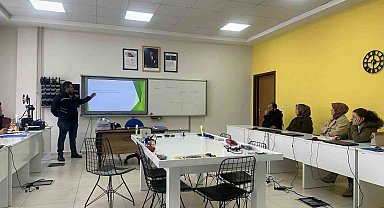 Aydıntepeli üreticilere 'Buğdaygil Yem Bitkileri Yetiştiriciliği' kursu verildi