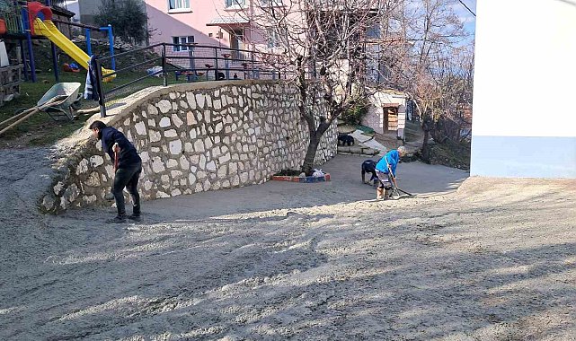 Babadağ'da yol iyileştirme çalışmaları sürüyor