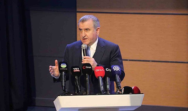 Bakan Bak: "'Ben yaparım' diyeceksiniz"