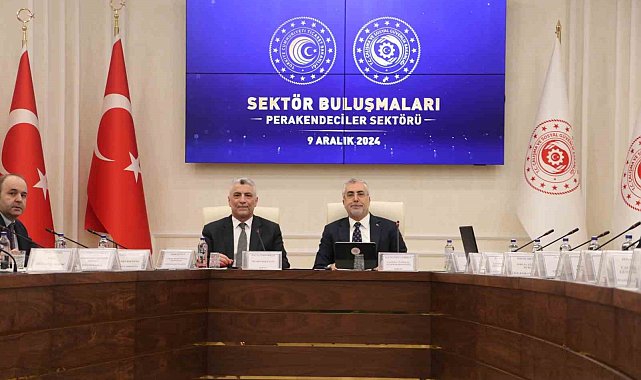 Bakan Işıkhan: "Ücretlilerimizin aylıklarının artışlarını fırsatçıların fahiş fiyatlarına asla ezdirmeyeceği"