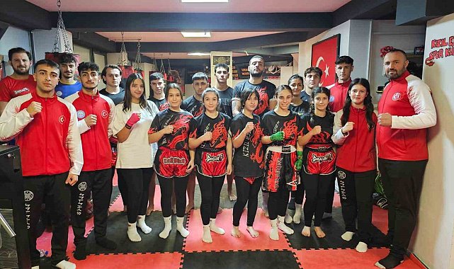 Bandırmalı sporcular Gürcistan Yolcusu