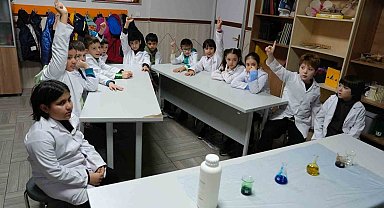 Başiskele Çocuk Üniversitesi'nde eğitimlere devam