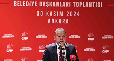 Başkan Böcek, CHP'li Belediye Başkanları Çalıştayı'na katıldı