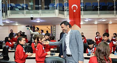 Başkan Çavuşoğlu madalya avcıları ile bir araya geldi