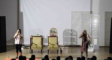 Başkan Çerçioğlu İncirliovalı vatandaşları şehir tiyatroları ile buluştu