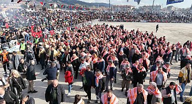 Başkan Çerçioğlu'na güreşseverlerden yoğun ilgi