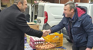 Başkan Dilsiz, pazardaki esnafla buluştu