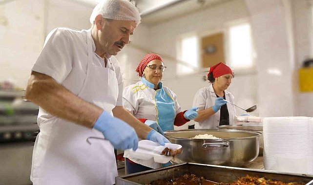 Başkan Kurnaz: "İyilik soframız paylaştıkça bereketleniyor"
