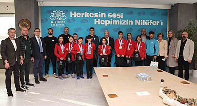 Başkan Şadi Özdemir başarılı sporcuları ağırladı