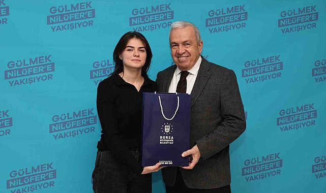 Başkan Şadi Özdemir gençleri ağırladı