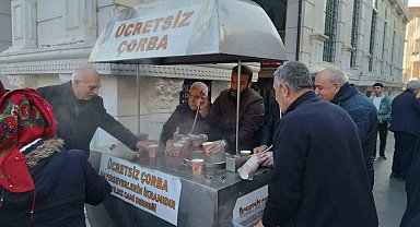 Batman'da her gün 500 vatandaşa sıcak çorba dağıtılıyor