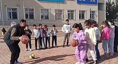 Batman'da ilkokul öğrencileri için spor etkinliği düzenlendi