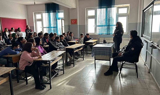 Batman'da polislik mesleği hakkında bilinçlendirme toplantısı gerçekleştirildi