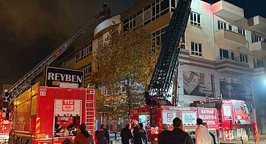 Batman'da tekstil atölyesinde çıkan yangın itfaiye ekiplerince söndürüldü