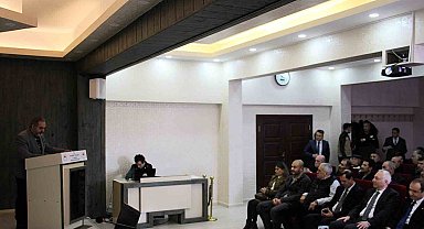 Bayburt'ta arıcılık üzerine panel düzenlendi