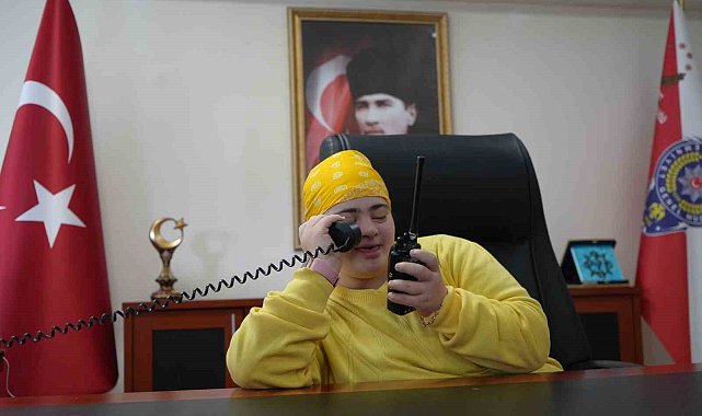 Bayburt'ta bir günlüğüne polis olan özel öğrenciler devriye atıp ekiplere anons geçtiler