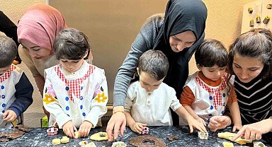 Bebek kütüphanesi miniklerinden lezzetli kurabiyeler