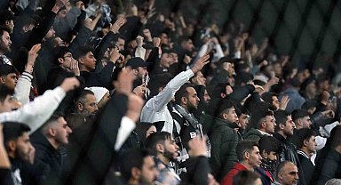 Beşiktaş taraftarı takıma tepkili!