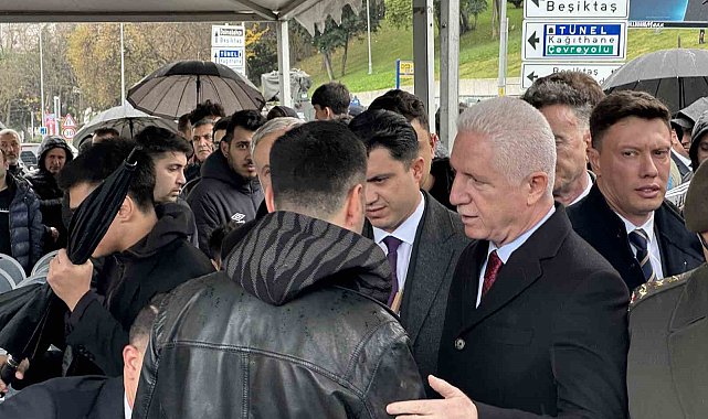 Beşiktaş'taki 47 şehit için duygusal anma