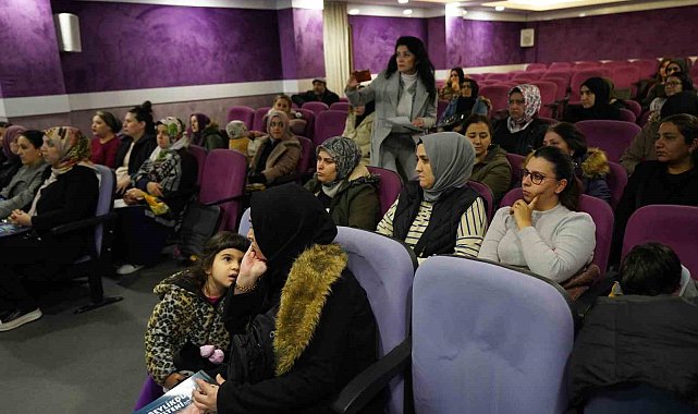 Beylikdüzü'nde veliler için sağlıklı yaşam semineri düzenlendi