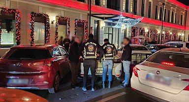 Beyoğlu'nda korsan otoparkçılara operasyon: 2 şüpheli gözaltına alındı
