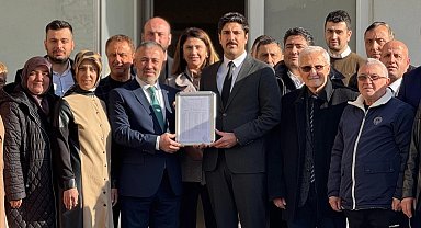 Bilecik'te AK Parti İl Başkanı mazbatasını aldı