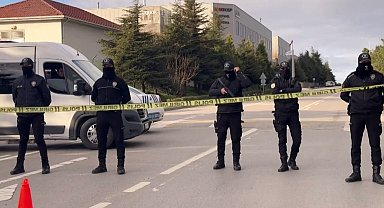 Bomba izlenimi verdiği düzenek ve silahlarla 9 fabrika çalışanı rehin almıştı: "Pişmanım"