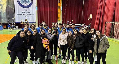 BŞEÜ voleybol takımlarından büyük başarı