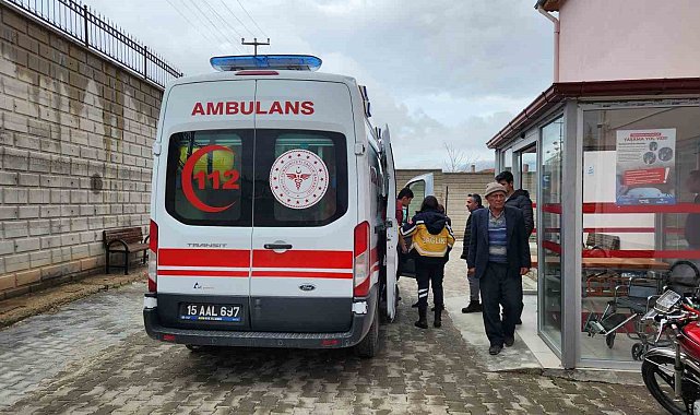 Burdur'da gıda zehirlenmesi şüphesiyle 43 öğrenci hastaneye kaldırıldı